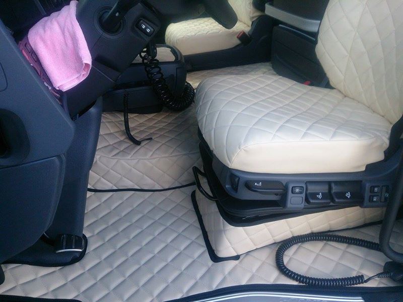 JUEGO ALFOMBRAS POLIPIEL SCANIA R 2008-2013 C/AUTO 